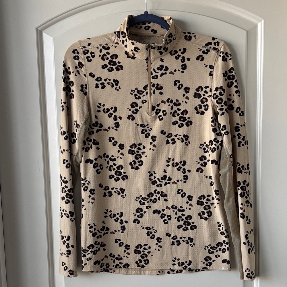 Dover 1/4 Zip Sunshirt w/ Mesh Sleeves- M- Tan/Black Leopard Print